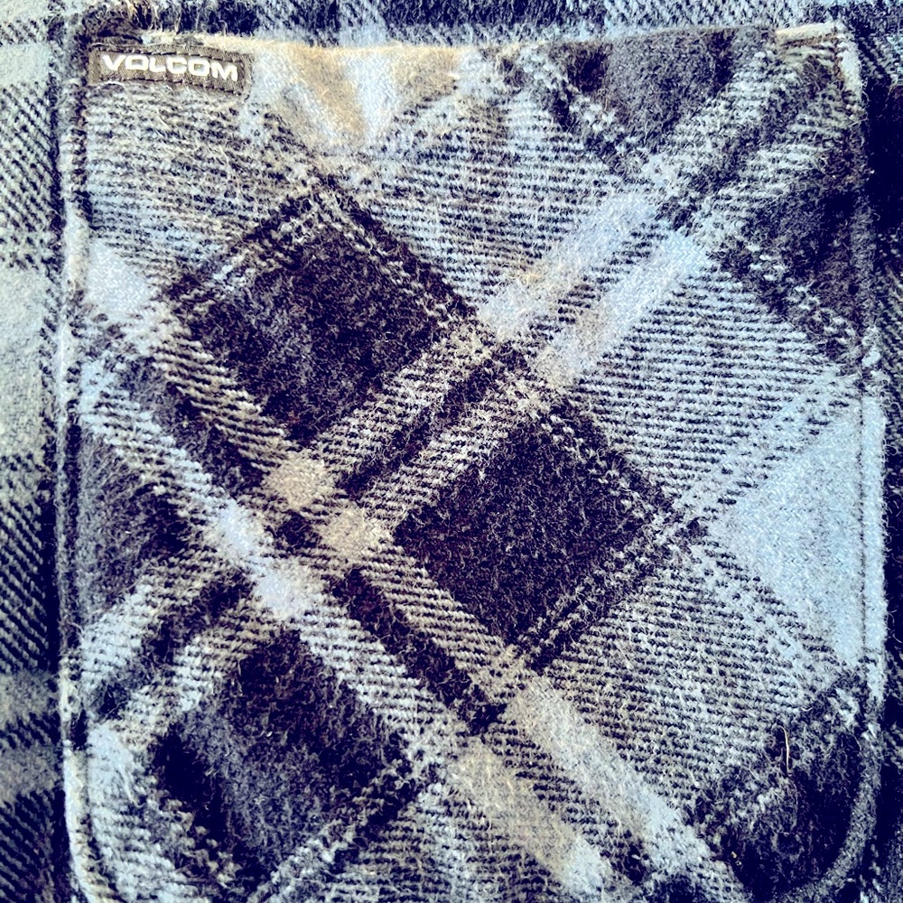 Volcom Classic Fit Flannel Button Down Shirt Xl - image 4
